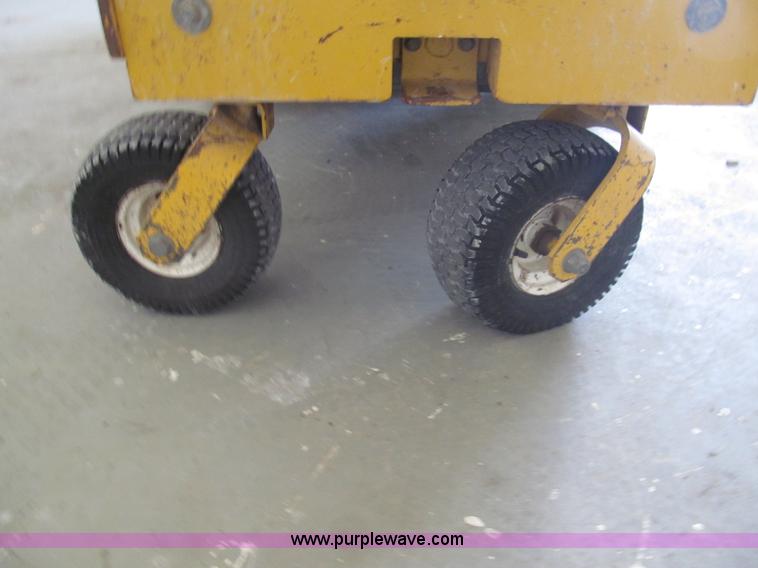 image for item AY9842 Excel Hustler 400 ZTR lawn mower