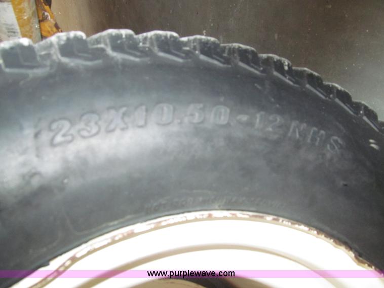 image for item AY9842 Excel Hustler 400 ZTR lawn mower