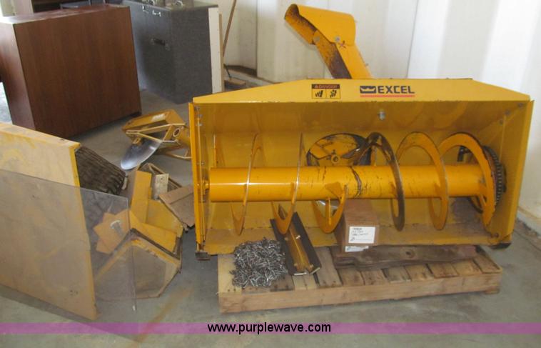 image for item AY9842 Excel Hustler 400 ZTR lawn mower