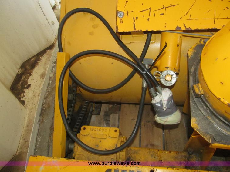 image for item AY9842 Excel Hustler 400 ZTR lawn mower