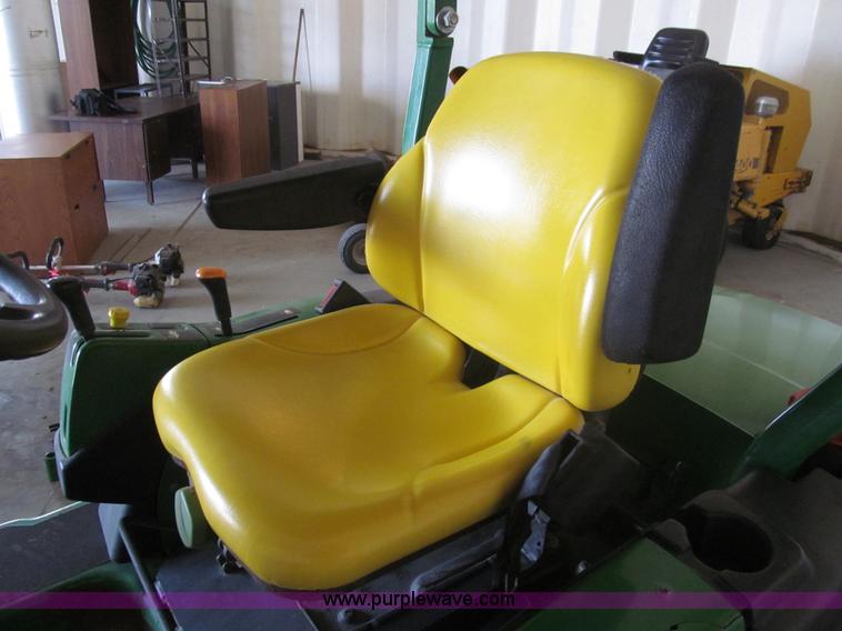 image for item AY9843 John Deere 1445 lawn mower