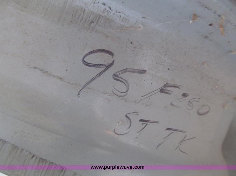 image for item AY9846 Assorted tires and wheels