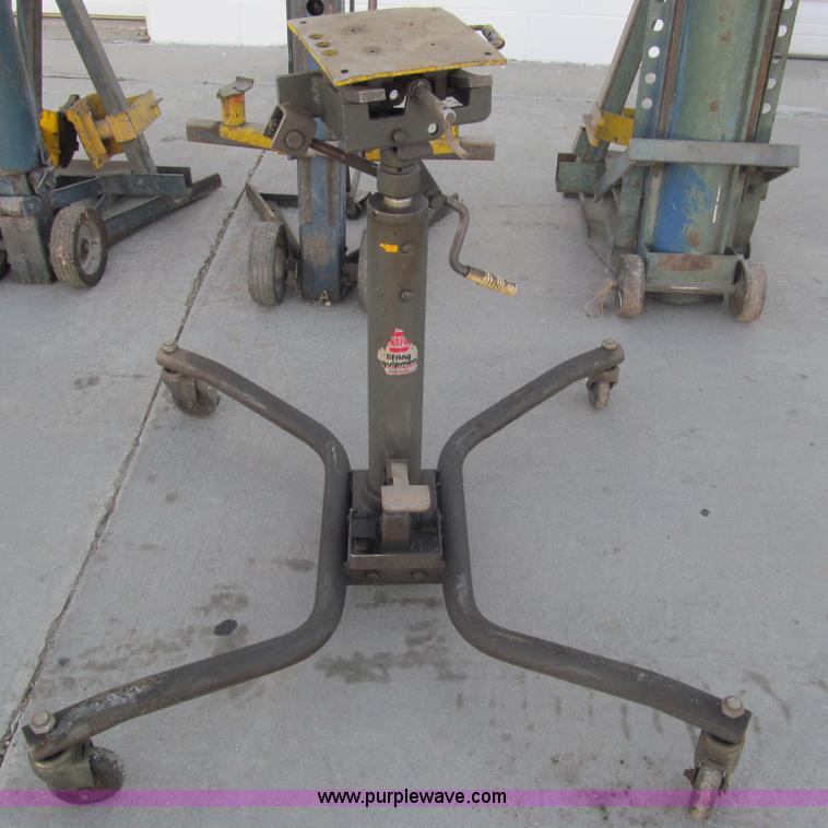 image for item AY9864 (4) air operated end lifts