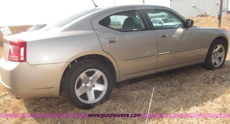 image for item F7293 2008 Dodge Charger SE