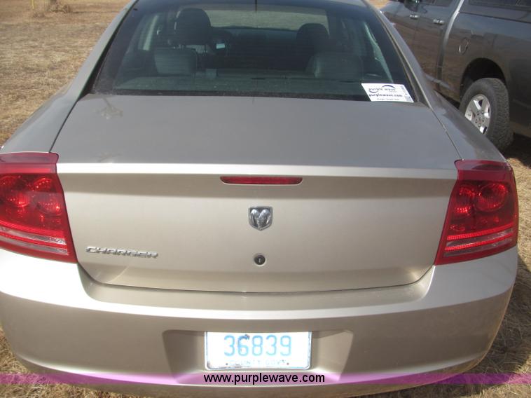 image for item F7293 2008 Dodge Charger SE