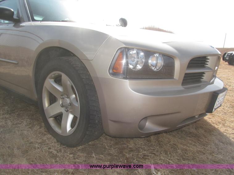 image for item F7293 2008 Dodge Charger SE