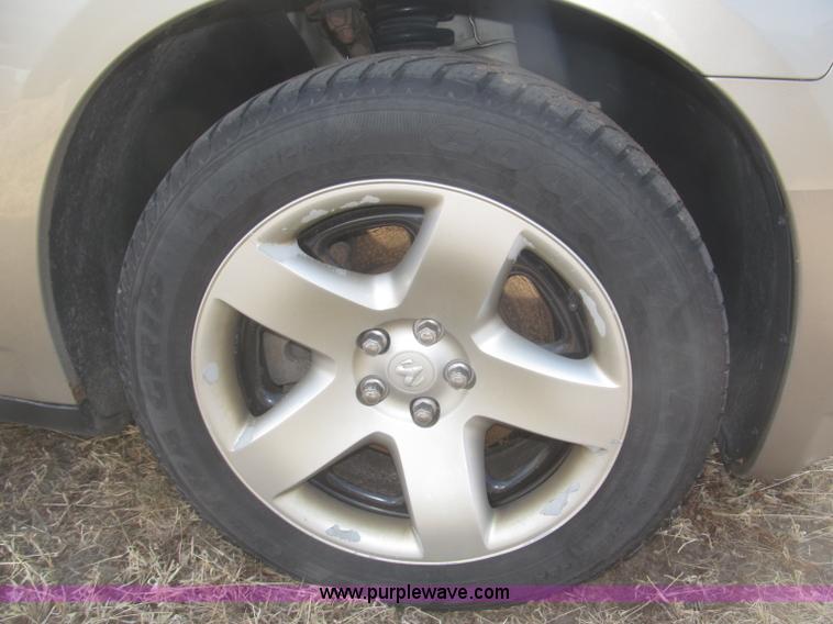 image for item F7293 2008 Dodge Charger SE