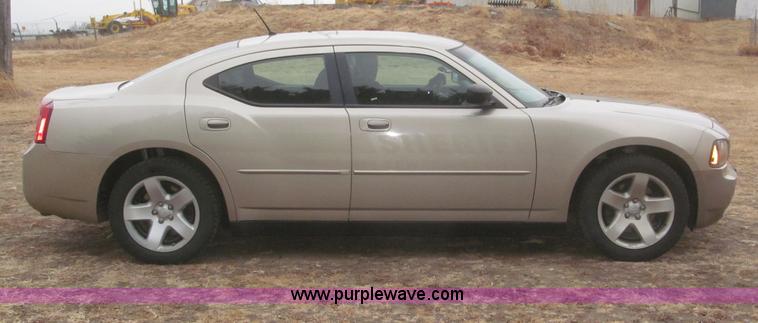 image for item F7293 2008 Dodge Charger SE