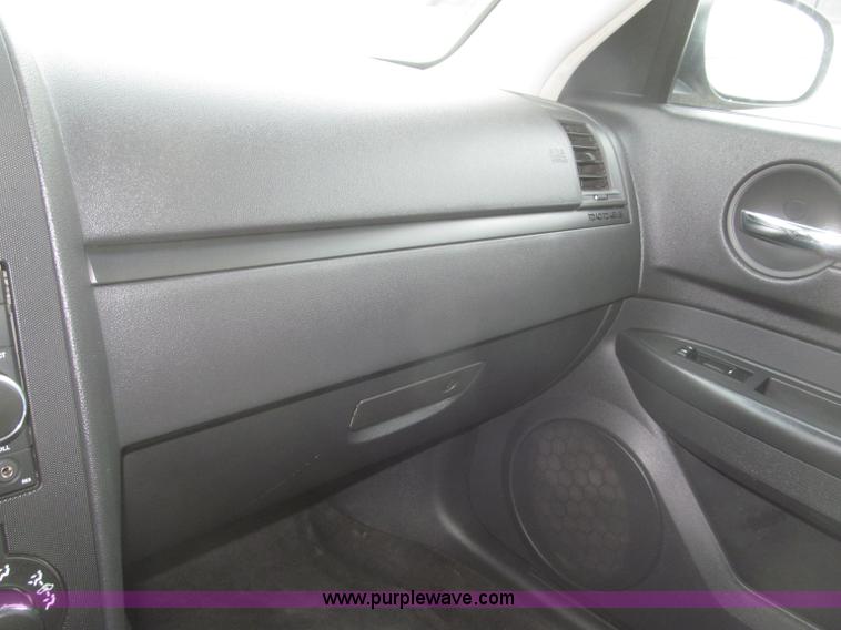 image for item F7293 2008 Dodge Charger SE