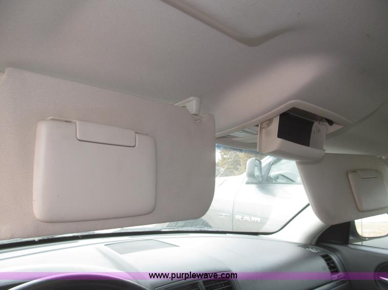 image for item F7293 2008 Dodge Charger SE