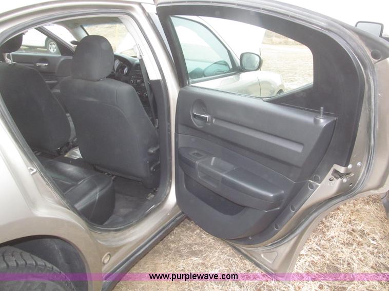 image for item F7293 2008 Dodge Charger SE