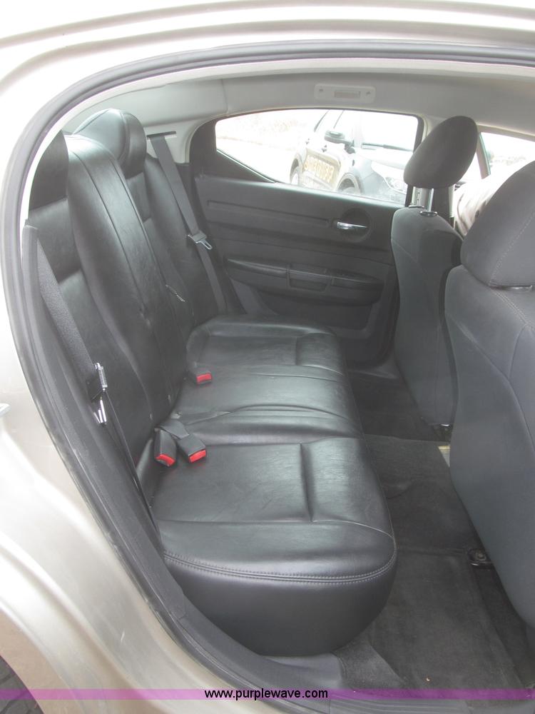 image for item F7293 2008 Dodge Charger SE