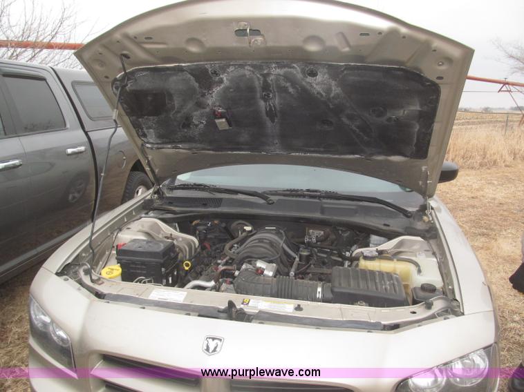 image for item F7293 2008 Dodge Charger SE