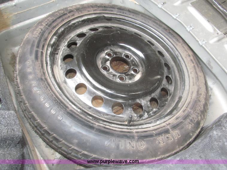 image for item F7293 2008 Dodge Charger SE