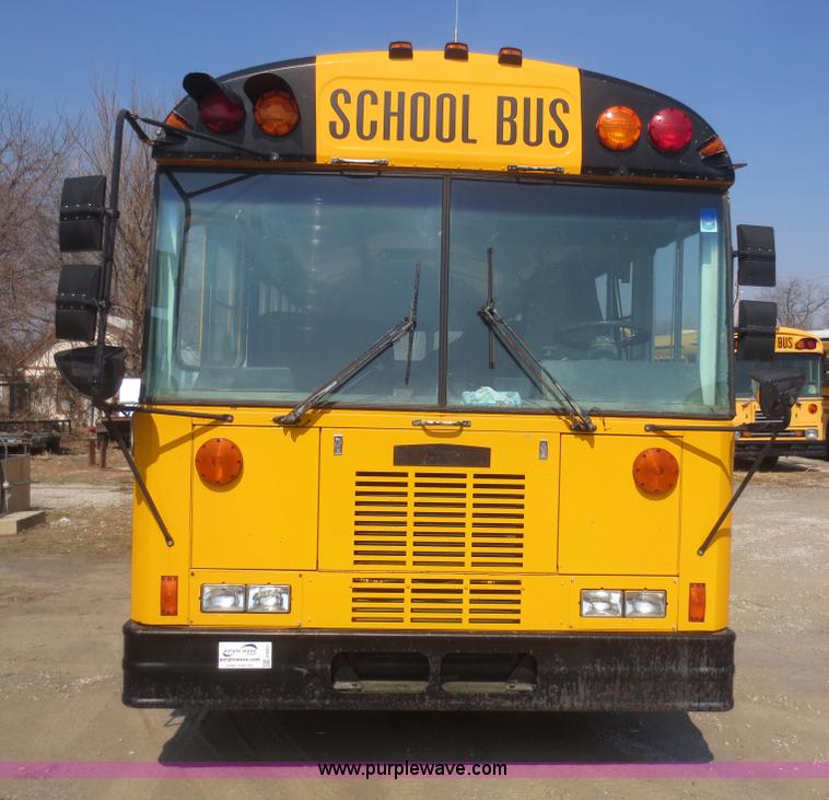 image for item F8201 1997 Spartan Crown 027-3506-77 school bus
