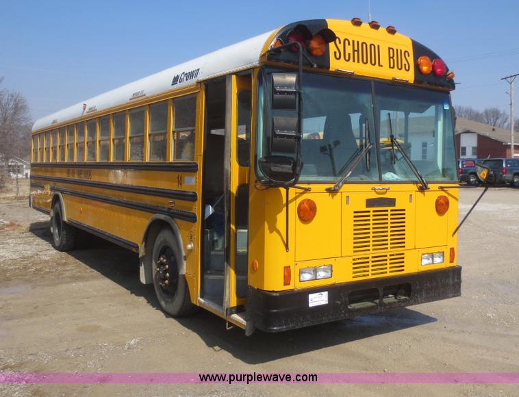 image for item F8201 1997 Spartan Crown 027-3506-77 school bus
