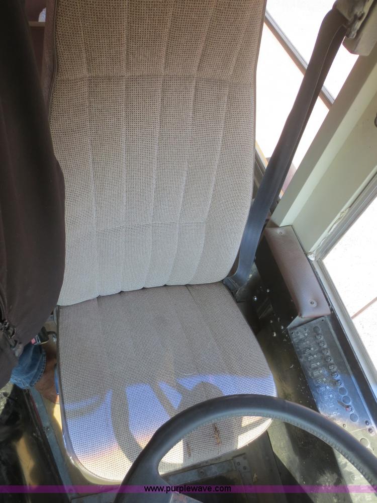 image for item F8201 1997 Spartan Crown 027-3506-77 school bus