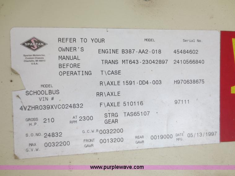 image for item F8201 1997 Spartan Crown 027-3506-77 school bus