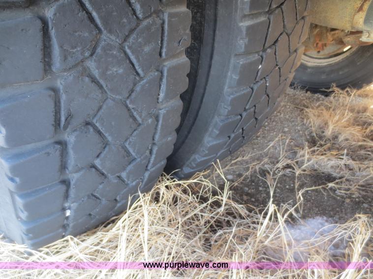 image for item F8202 1997 Spartan Crown 027-356-77 school bus