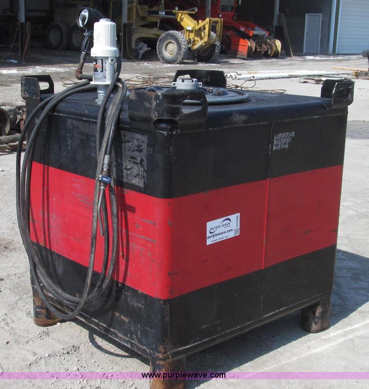 image for item G2308 Sun Oil bulk oil dispensing tank