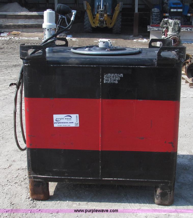 image for item G2308 Sun Oil bulk oil dispensing tank