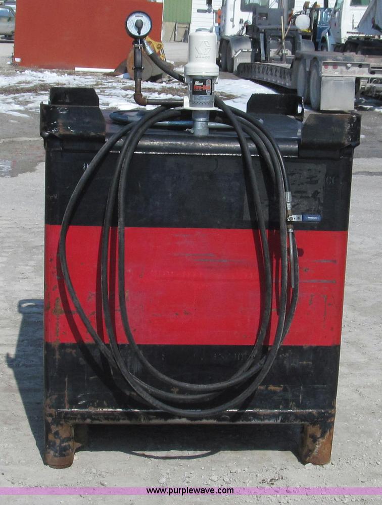 image for item G2308 Sun Oil bulk oil dispensing tank