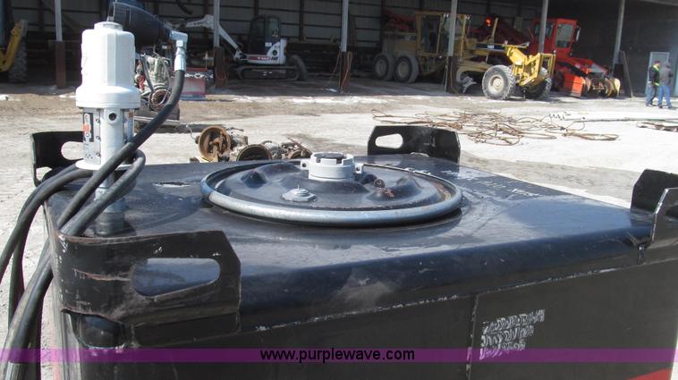 image for item G2308 Sun Oil bulk oil dispensing tank