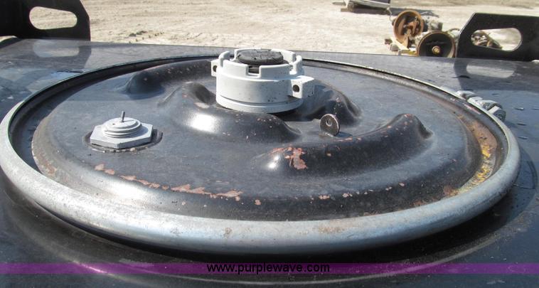 image for item G2308 Sun Oil bulk oil dispensing tank