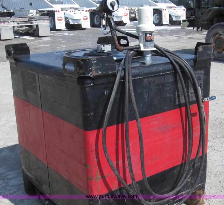 image for item G2308 Sun Oil bulk oil dispensing tank