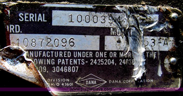 image for item G2309 Dana transmission and transfer case