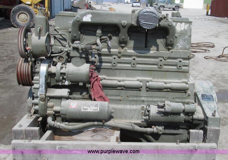 image for item G2310 Cummins NHC250 six cylinder diesel engine
