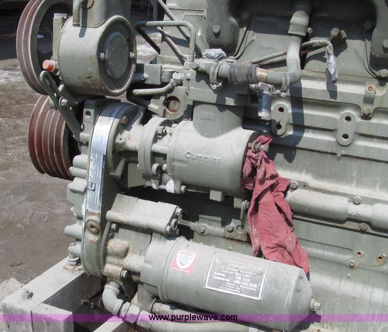 image for item G2310 Cummins NHC250 six cylinder diesel engine