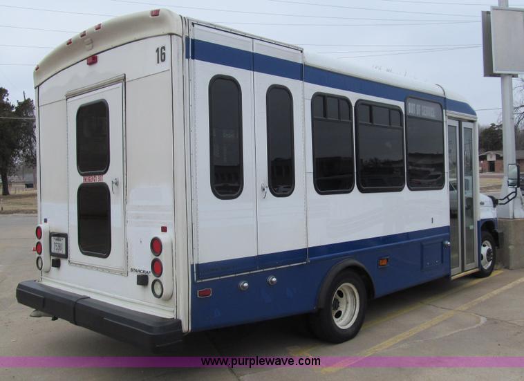 image for item G9517 2009 Ford E450 Starcraft transfit bus