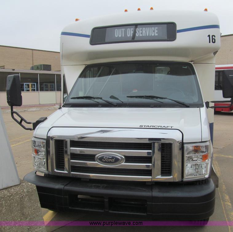 image for item G9517 2009 Ford E450 Starcraft transfit bus