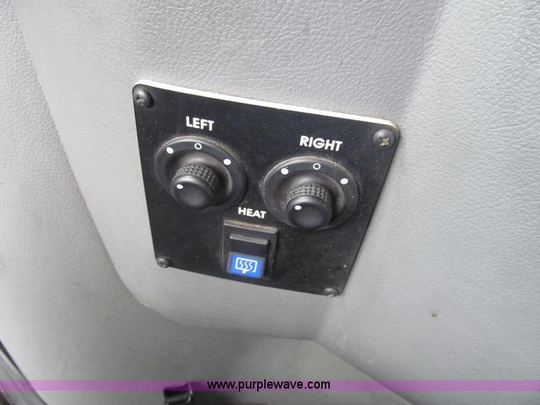 image for item G9517 2009 Ford E450 Starcraft transfit bus