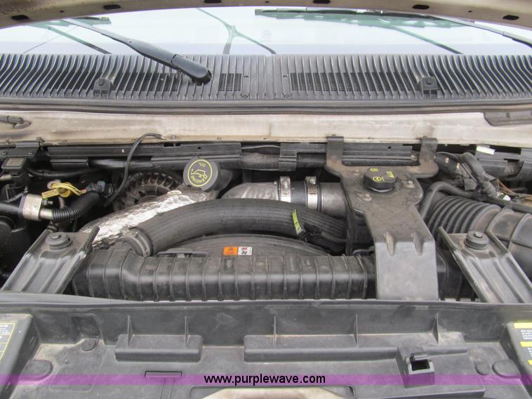 image for item G9517 2009 Ford E450 Starcraft transfit bus