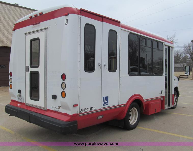 image for item G9518 2006 Ford E350 Super Duty Eldorado transit bus