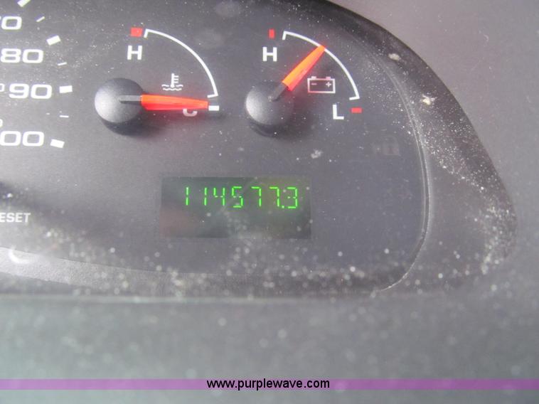 image for item G9518 2006 Ford E350 Super Duty Eldorado transit bus