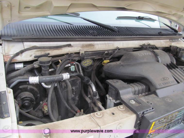 image for item G9518 2006 Ford E350 Super Duty Eldorado transit bus