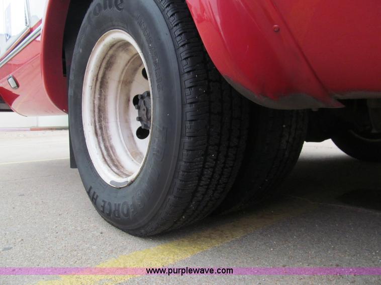 image for item G9518 2006 Ford E350 Super Duty Eldorado transit bus