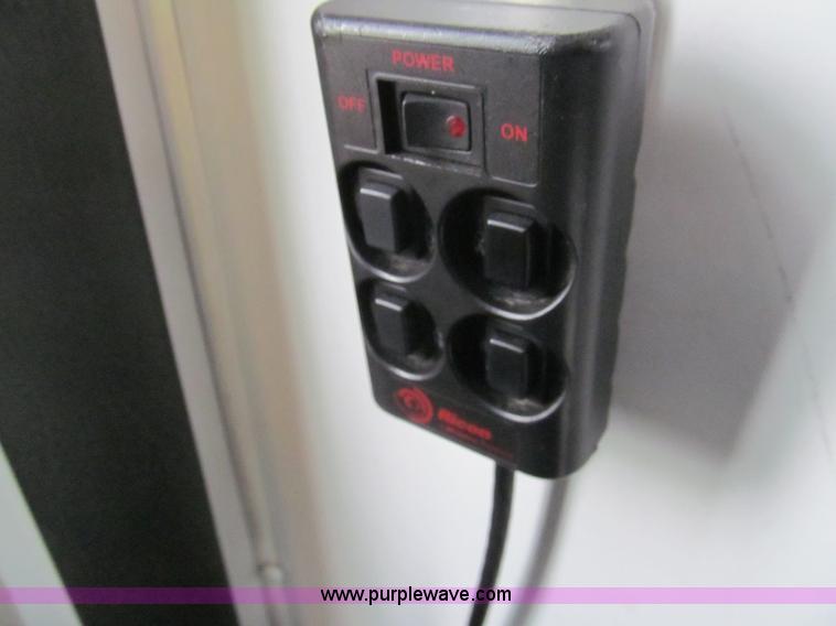 image for item G9519 2005 Ford E350 Super Duty Eldorado transit bus