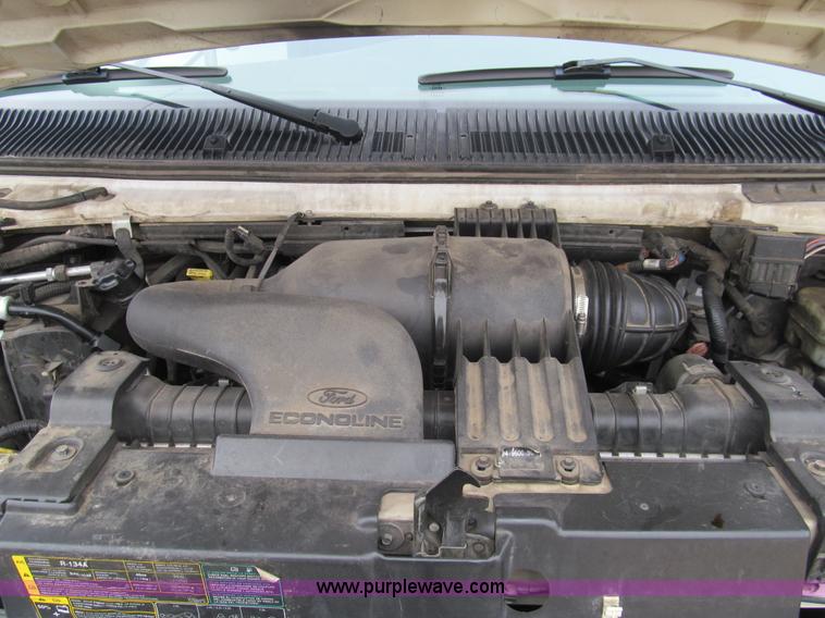 image for item G9519 2005 Ford E350 Super Duty Eldorado transit bus