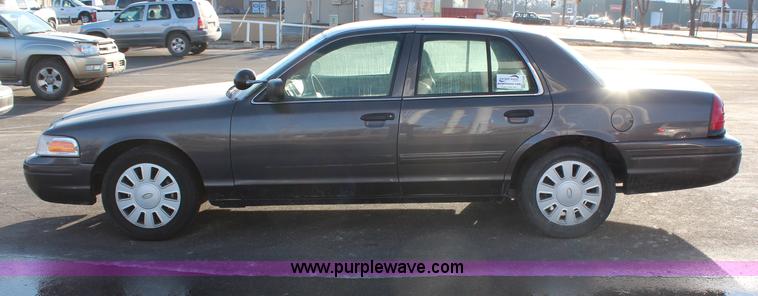 image for item H1428 2009 Ford Crown Victoria Police Interceptor