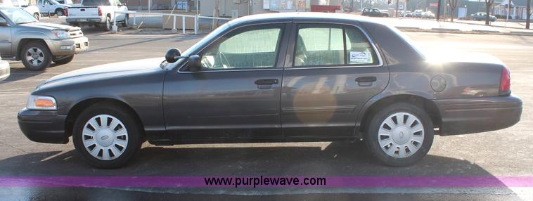 image for item H1428 2009 Ford Crown Victoria Police Interceptor