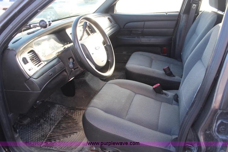 image for item H1428 2009 Ford Crown Victoria Police Interceptor