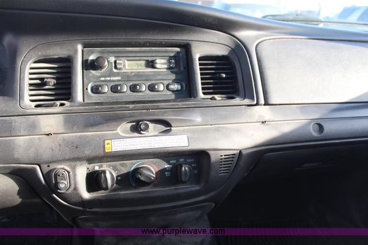 image for item H1428 2009 Ford Crown Victoria Police Interceptor