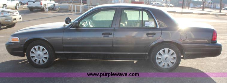 image for item H1429 2010 Ford Crown Victoria Police Interceptor