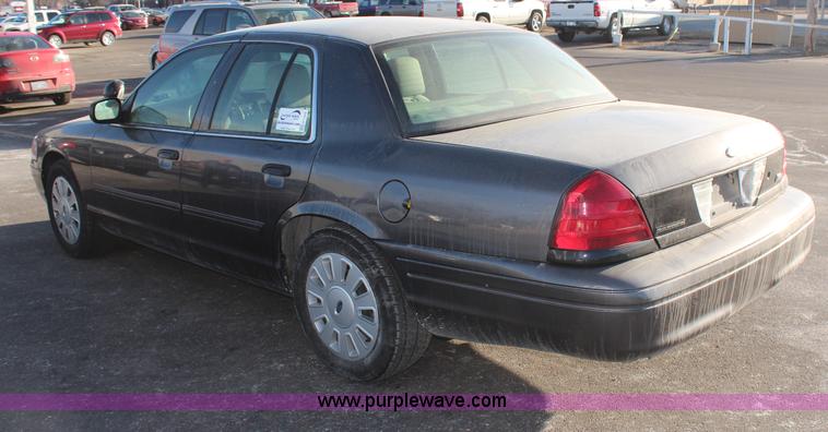 image for item H1429 2010 Ford Crown Victoria Police Interceptor