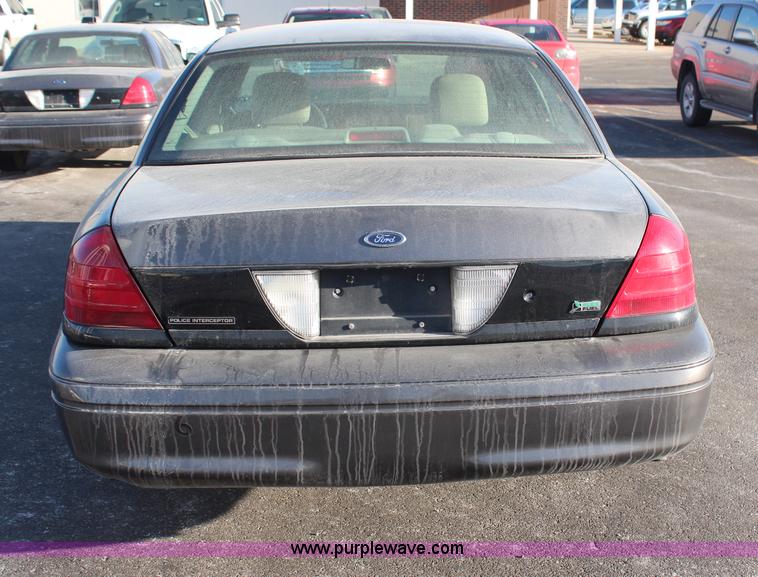 image for item H1429 2010 Ford Crown Victoria Police Interceptor