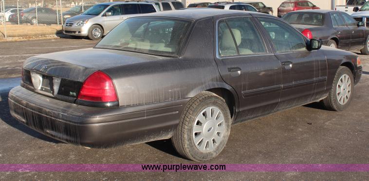 image for item H1429 2010 Ford Crown Victoria Police Interceptor
